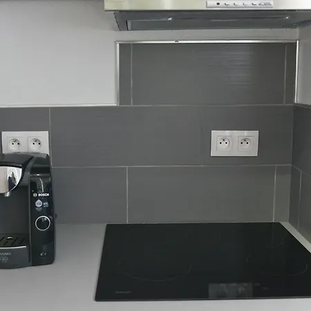 Studio Moderne A Centre Apartment