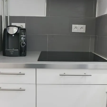 Studio Moderne A Centre *